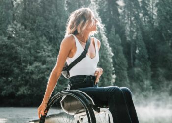 mulher com deficiência