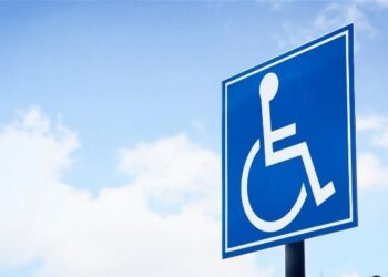 Como a pesquisa do clima organizacional pode afetar os funcionários com deficiência