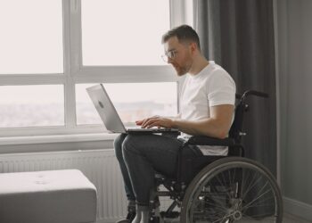 Pessoas com deficiência no YouTube: você conhece os canais mais relevantes?