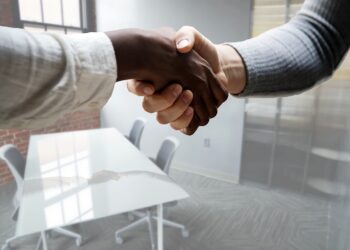 Veja ferramentas para usar na entrevista com pessoas com deficiência