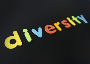 Diversidade humana dentro das empresas: vantagens para seu negócio