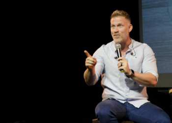 Entenda a importância de levar informação sobre diversidade e inclusão para dentro da sua empresa