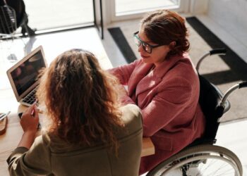 Como montar um banco de talentos 2023 para pessoas com deficiência na sua empresa?