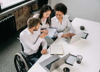 Aprenda a fazer um recrutamento externo que priorize a diversidade e inclusão