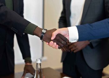 Equidade formal e material: entenda como esses dois conceitos se complementam