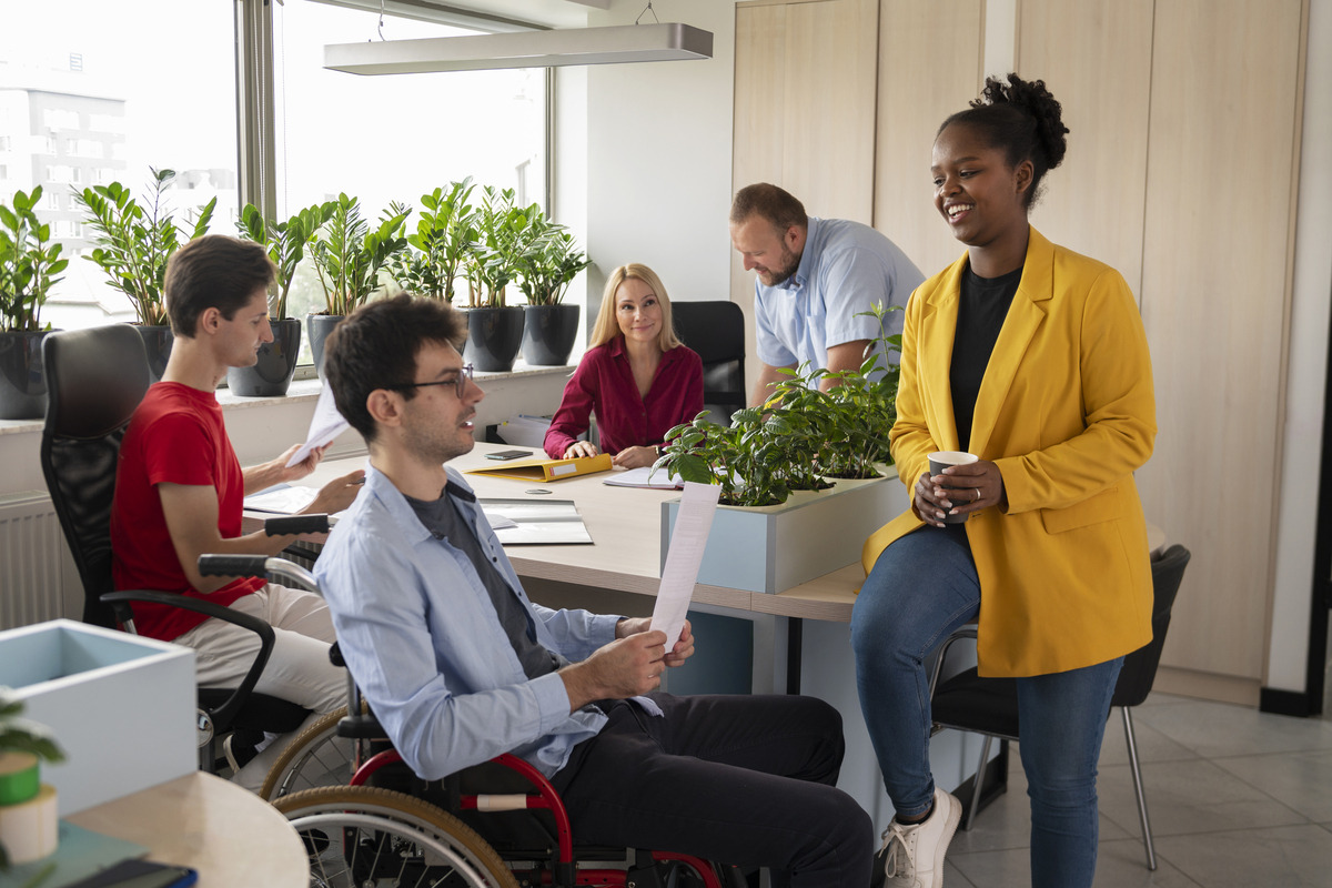 Como a gestão do conhecimento ajuda pessoas com deficiência nas empresas?