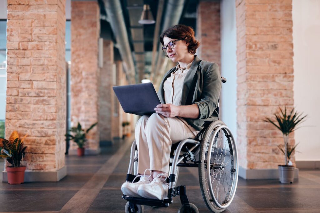 Inclusão de pessoas com deficiência: 5 dicas fundamentais para você aplicar na sua empresa