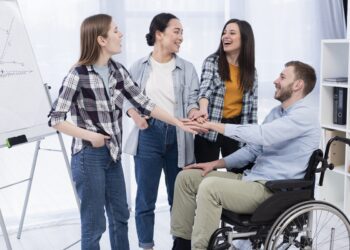 Como não levar o capacitismo na sociedade contra pessoas com deficiência para sua empresa?