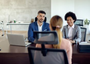 Por que é importante treinar recrutadores em relação à inclusão de pessoas com deficiência?