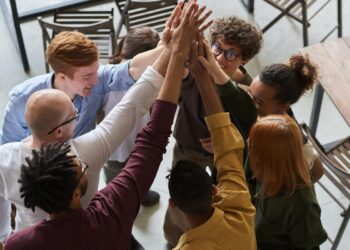 5 treinamentos práticos sobre diversidade para fazer com seus funcionários