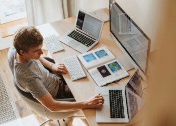 Como investir em acessibilidade no trabalho remoto?