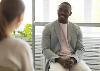 Entrevista estruturada x não estruturada, qual é a melhor para o processo de seleção?