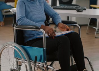 Políticas de adicional de insalubridade e inclusão: adaptando o ambiente de trabalho para funcionários com deficiência