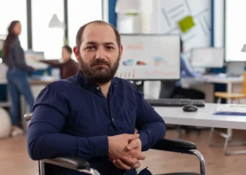 Como gestores podem lidar com a diversidade de capacidades nas organizações?